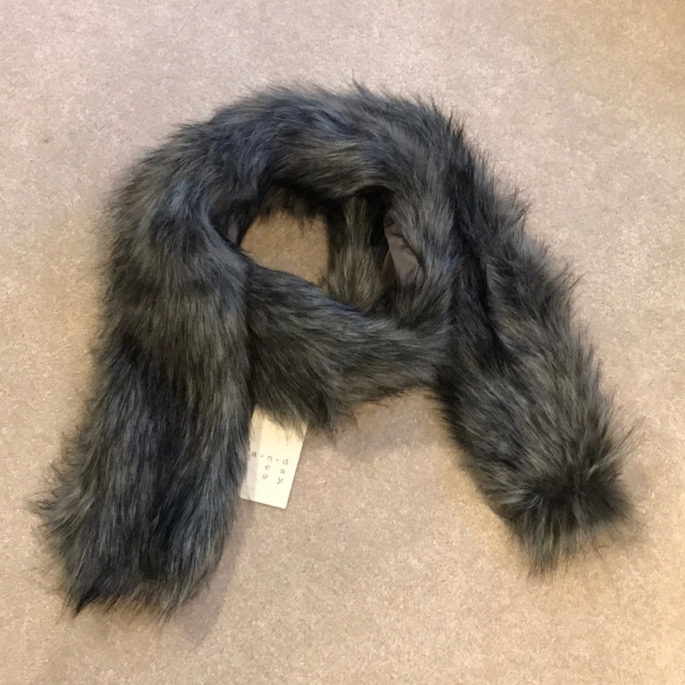 Grey fuzzy scarf